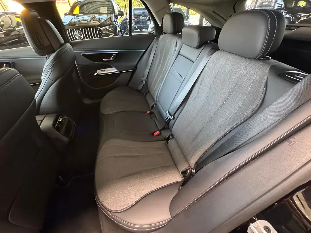 Mercedes-Benz E 220 4MATIC Avantgarde - Thumbnail 9