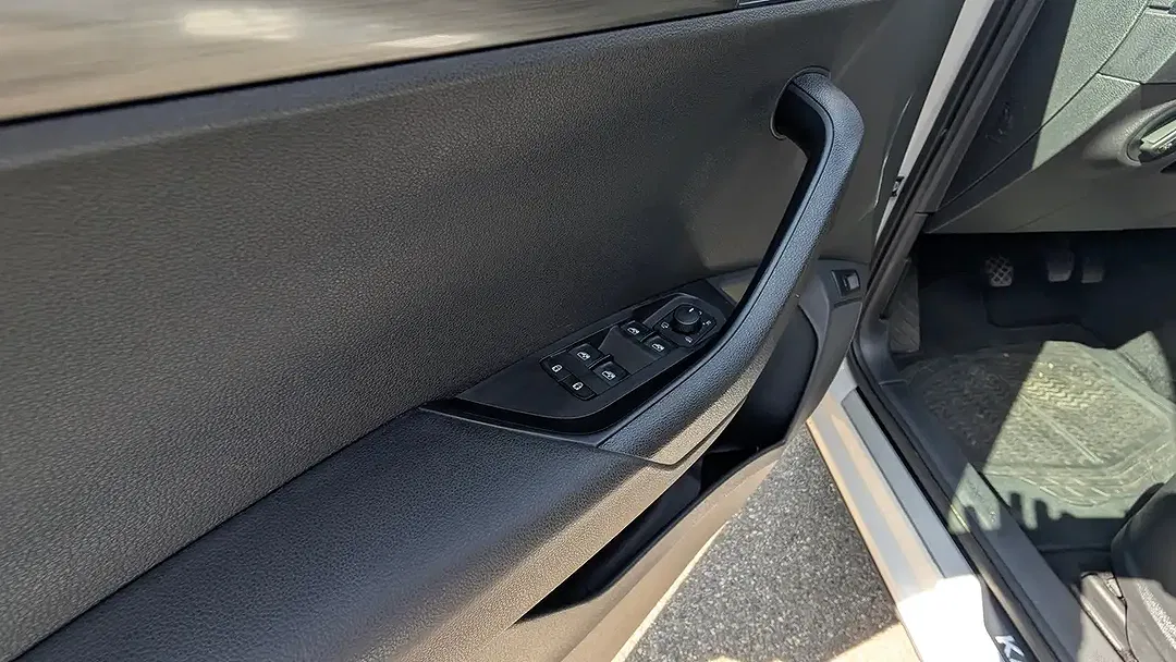 Skoda Karoq Clever - Thumbnail 16