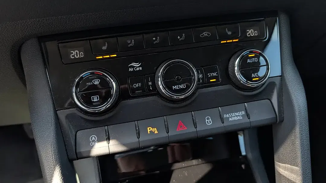 Skoda Karoq Clever - Thumbnail 21