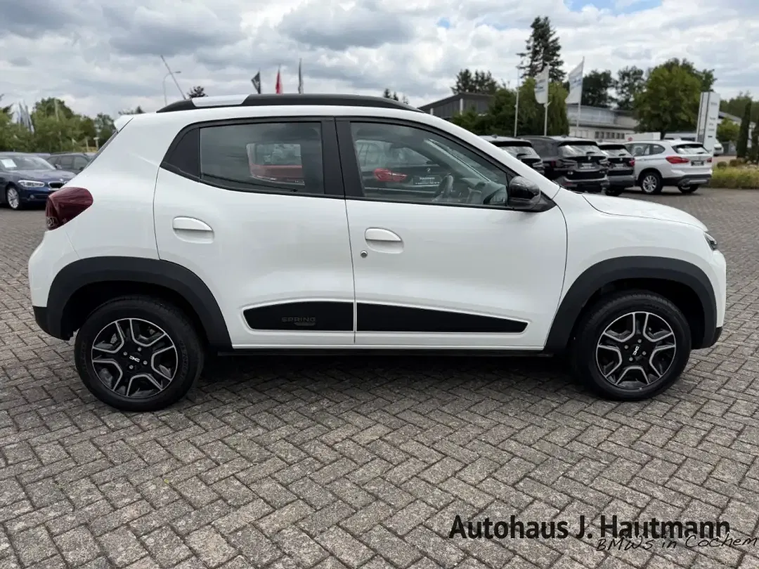 Dacia Spring EV Essential - Thumbnail 8