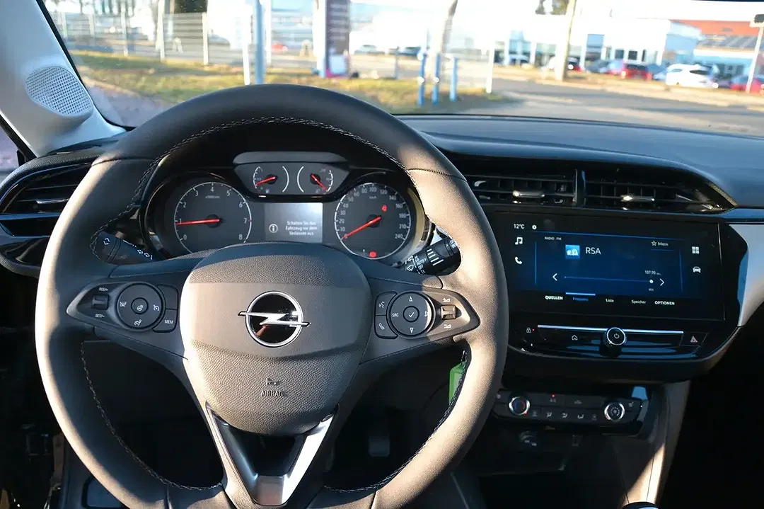 Opel Corsa Edition - Thumbnail 8