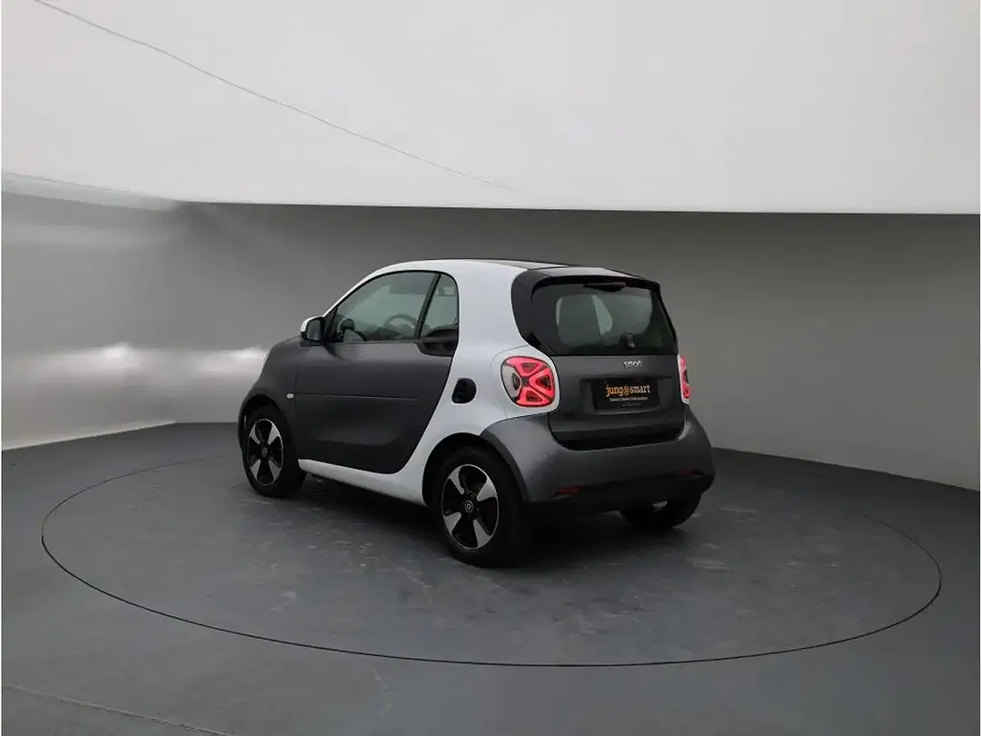 smart forTwo - Thumbnail 3