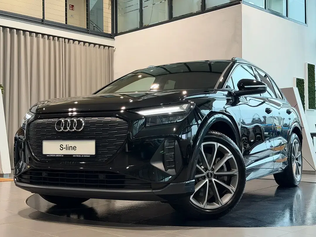 Audi Q4 e-tron 40 S line - foto 1