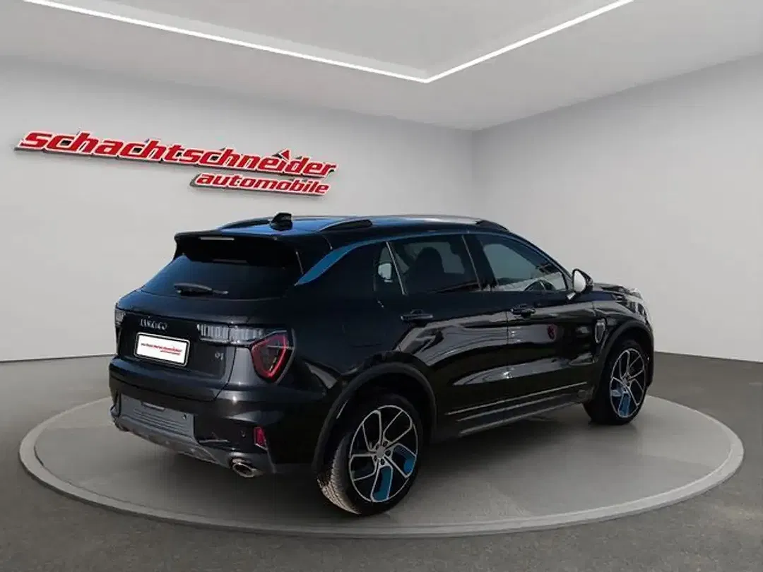 Lynk & Co 01 - Thumbnail 3