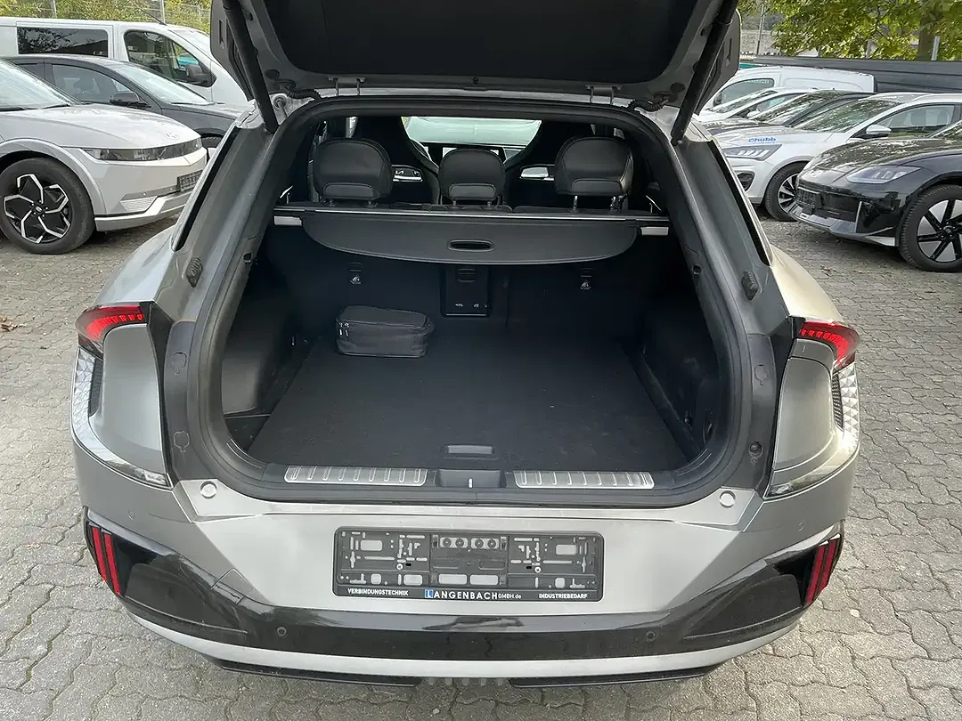 Kia EV6 4WD GT - Thumbnail 3