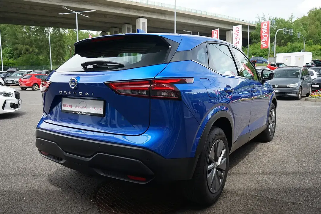 Nissan Qashqai 1.3 DIG-T - Thumbnail 6