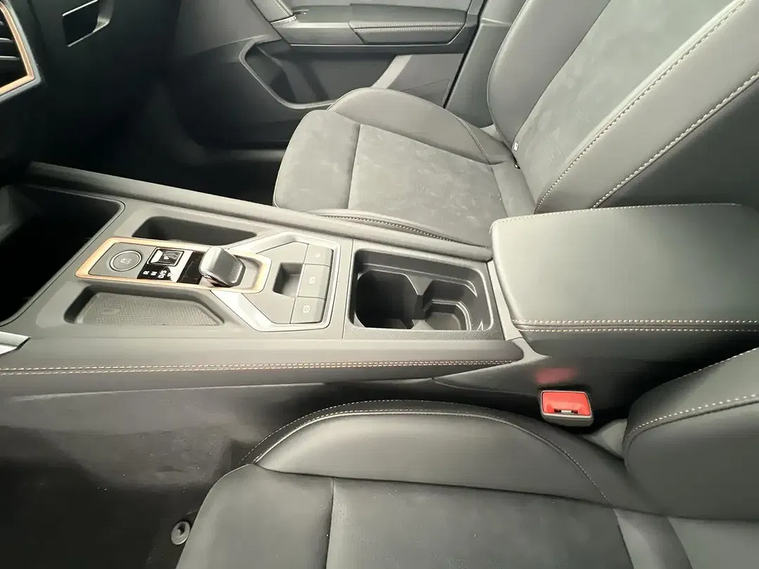 CUPRA Formentor 1.5 PHEV TSI VZ - Thumbnail 14