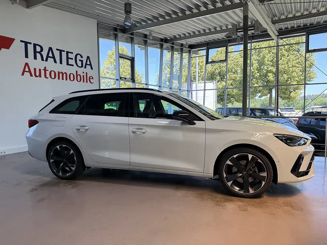 CUPRA Leon 1.5 eTSI DSG Matrix LED Sportstourer - Thumbnail 9