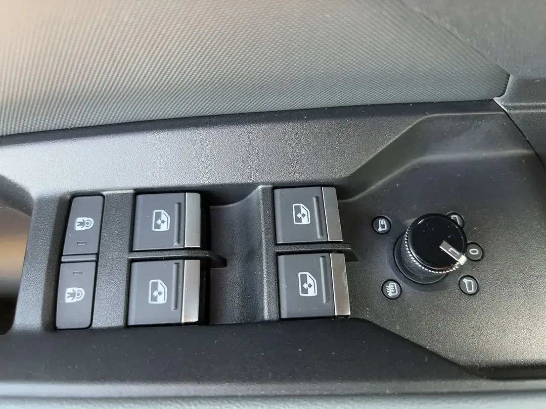 Audi Q4 e-tron 40 - Thumbnail 12