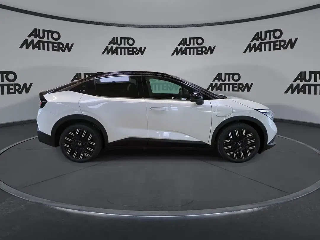 Nissan Leaf Evolve - Thumbnail 9