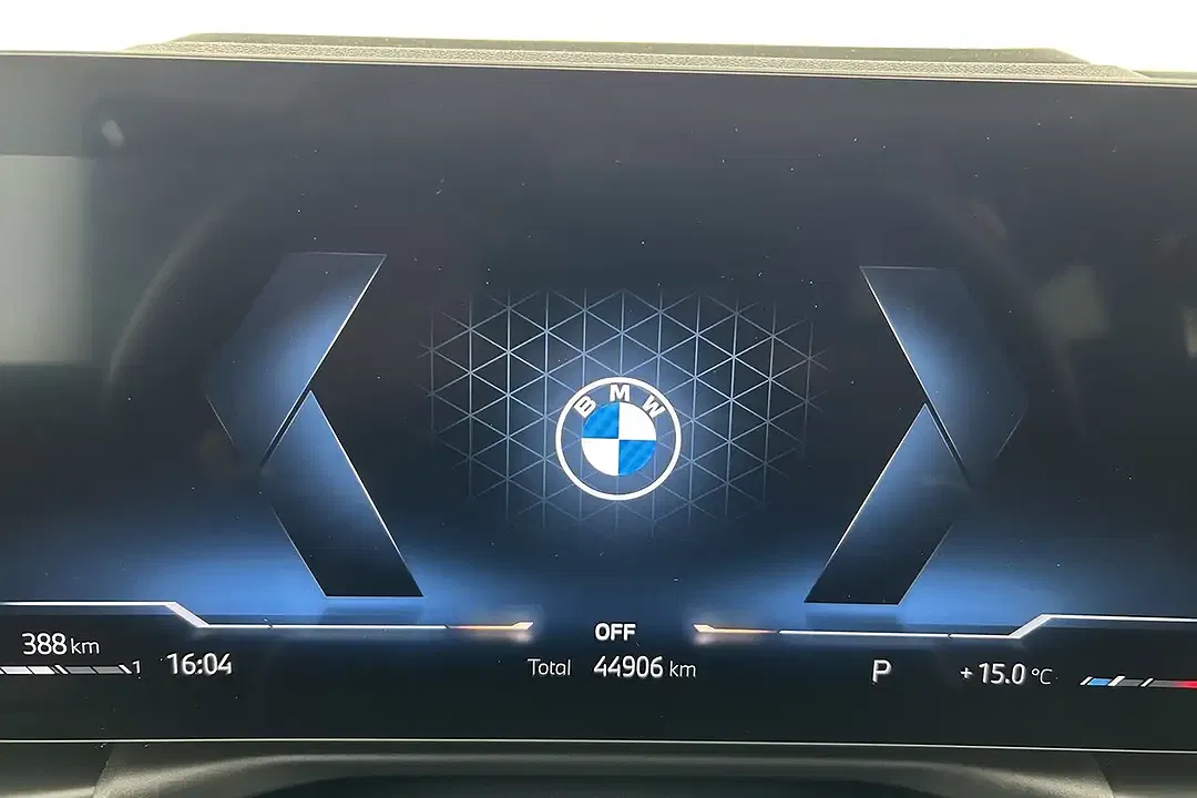 BMW 320 xDrive M Sport - Thumbnail 7