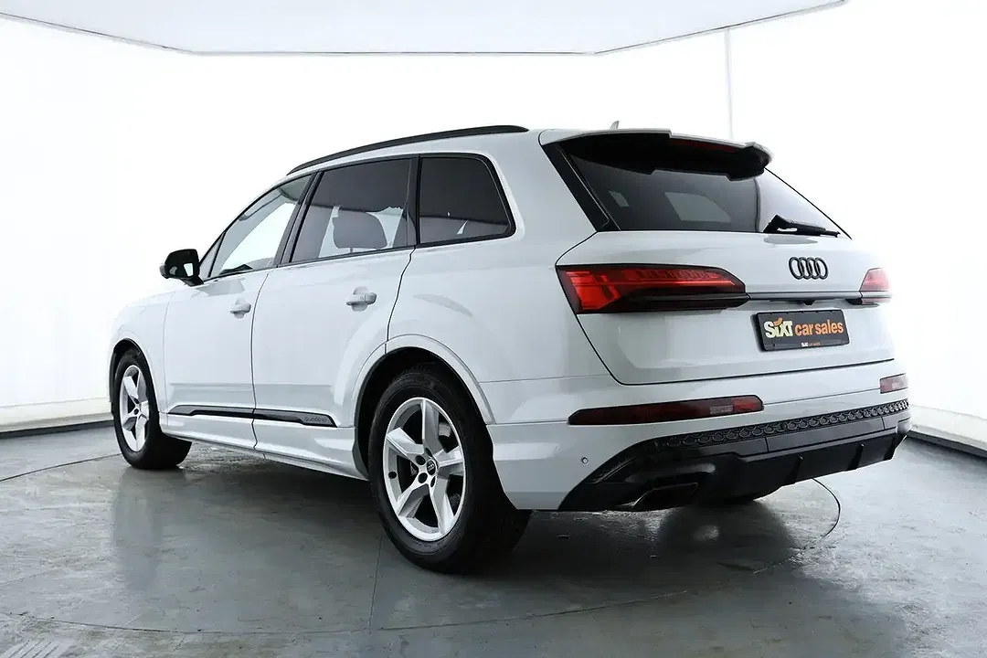 Audi Q7 - Thumbnail 5