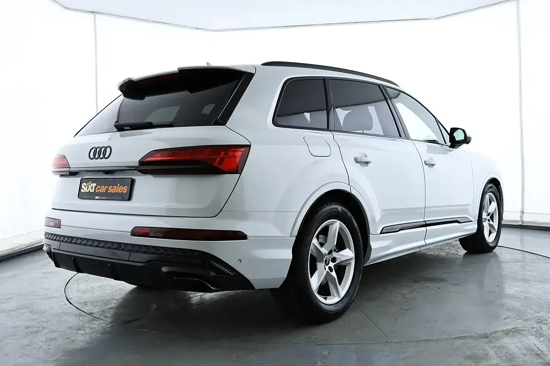Audi Q7 - Thumbnail 6