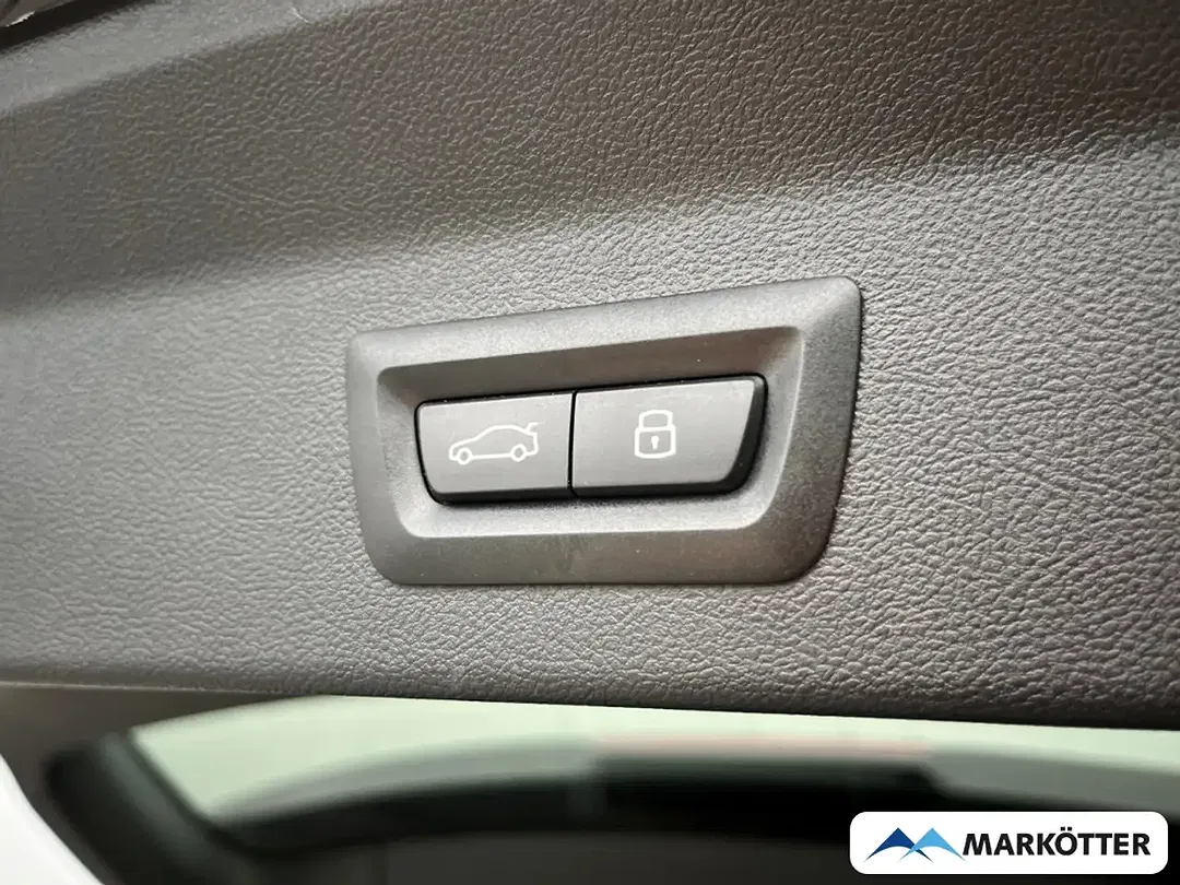 BMW X3 xDrive M40i - Thumbnail 8