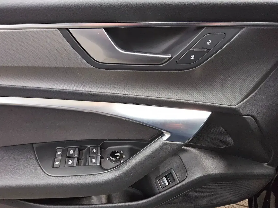 Audi A6 35 TDI Avant sport - Thumbnail 9