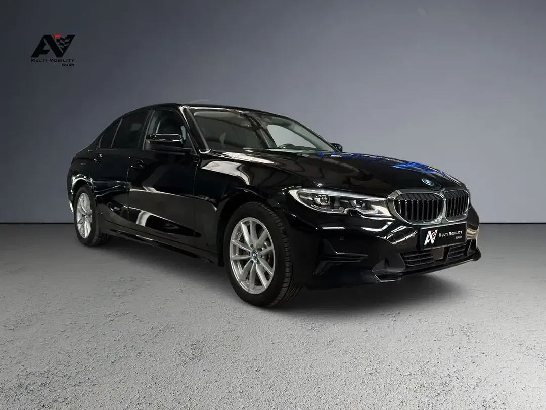 BMW 320 - Thumbnail 7