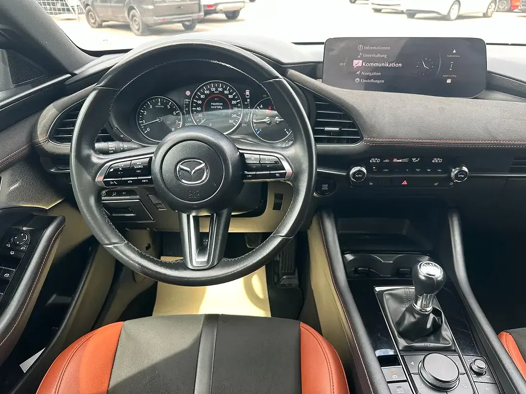 Mazda 3 - Thumbnail 14