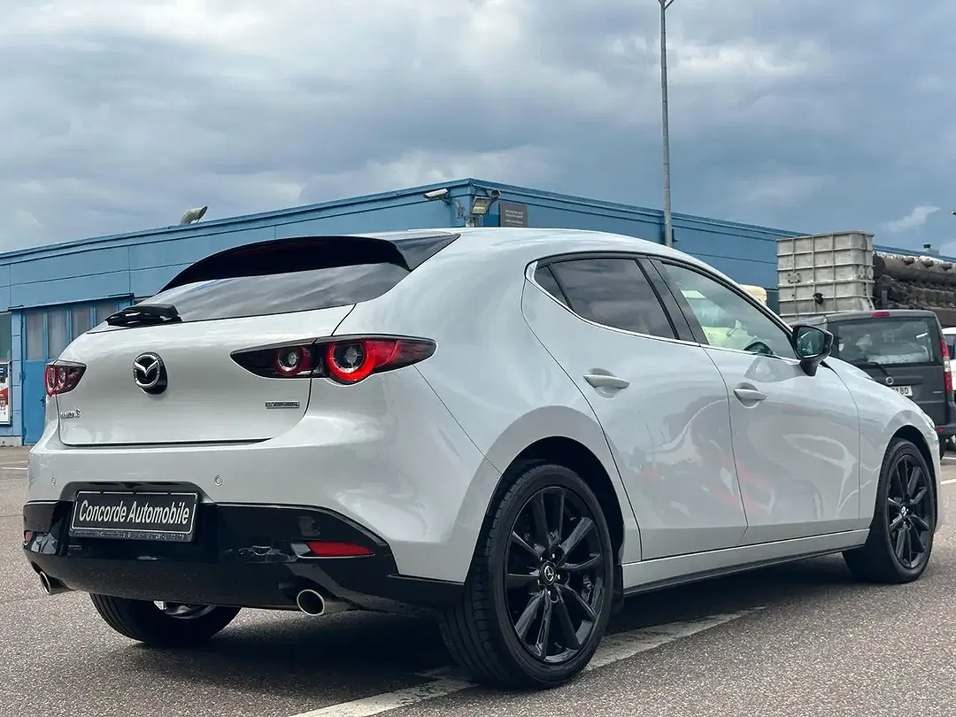 Mazda 3 - Thumbnail 7