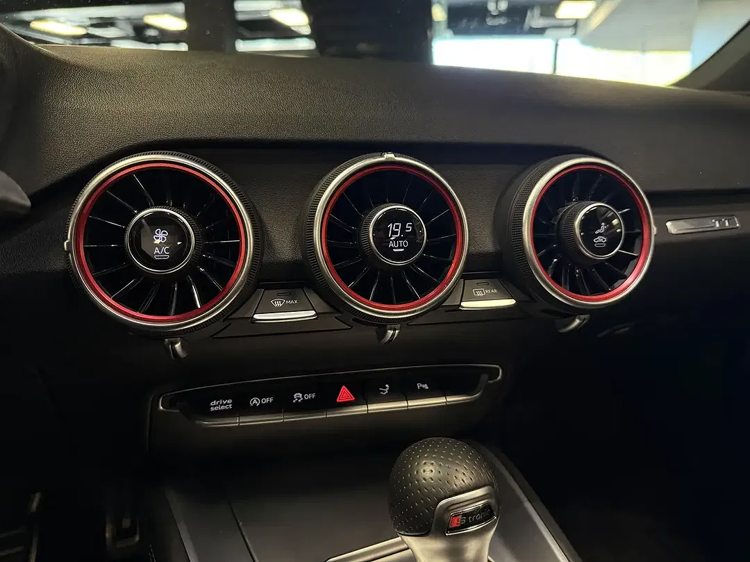 Audi TT 2.0 TFSI quattro S line - foto 15