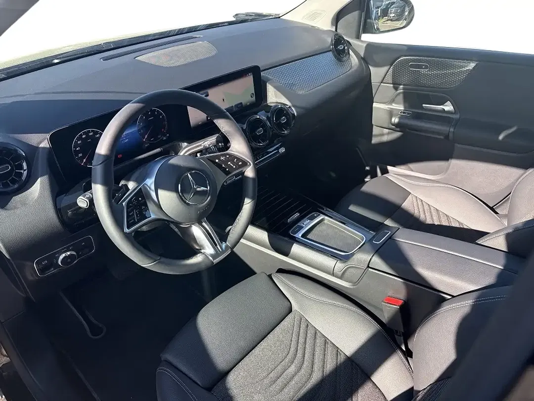 Mercedes-Benz B 180 - Thumbnail 9