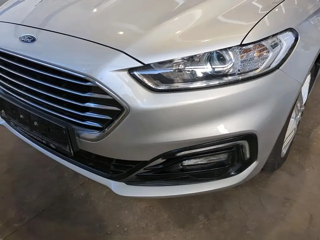 Ford Mondeo 2.0 Hybrid AUT Titanium - Thumbnail 3
