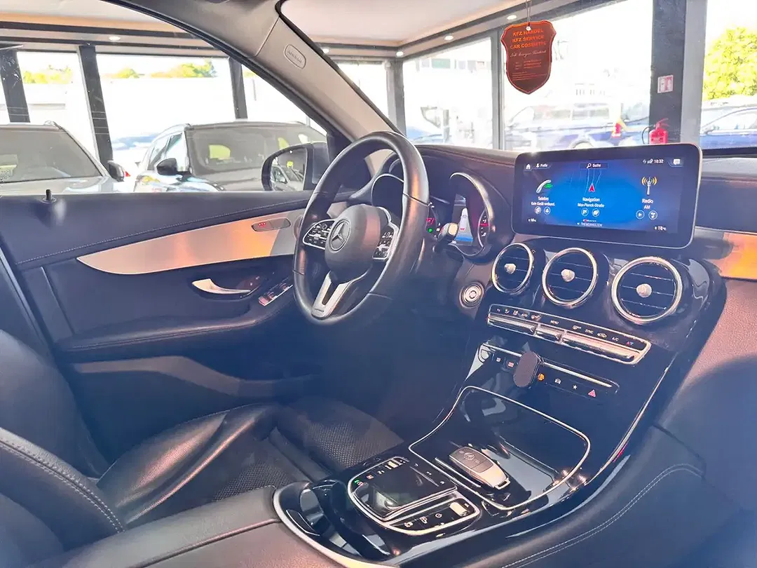 Mercedes-Benz GLC 220 4MATIC - Thumbnail 12