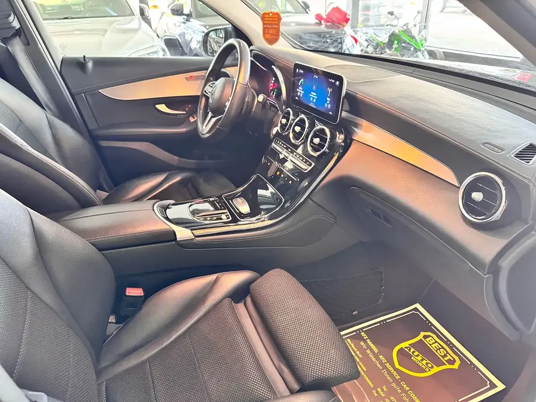 Mercedes-Benz GLC 220 4MATIC - Thumbnail 13