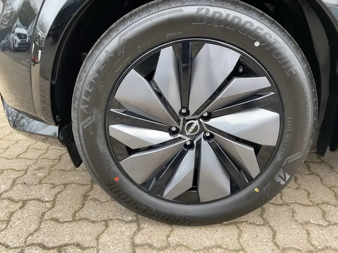 Nissan Ariya - Thumbnail 11