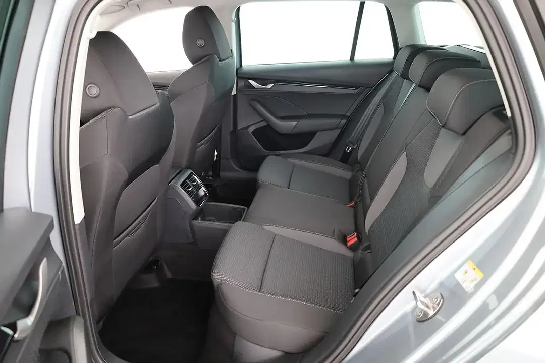 Skoda Octavia TDI DSG Combi Selection - Thumbnail 12