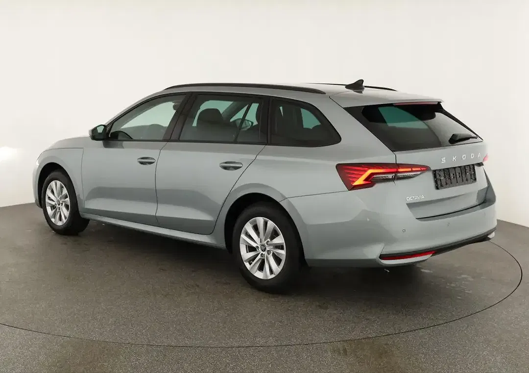 Skoda Octavia TDI DSG Combi Selection - Thumbnail 4