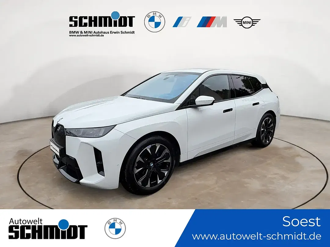 BMW iX xDrive M Sport - Thumbnail 1
