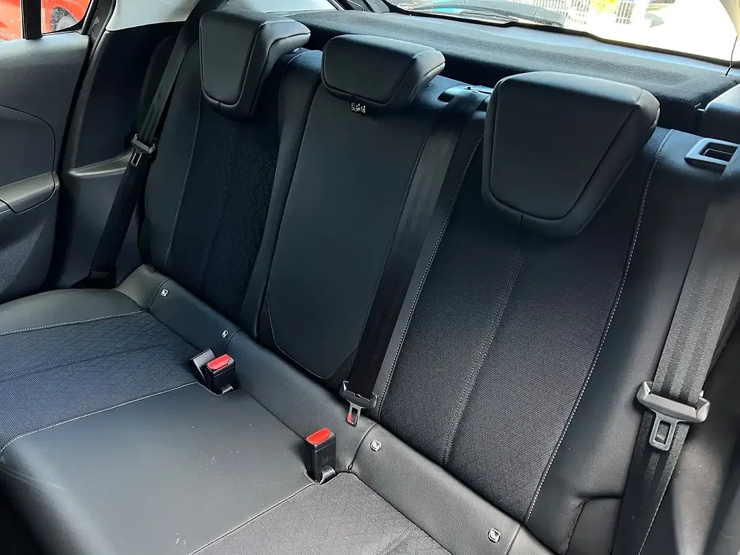 Opel Corsa 1.2 Elegance - Thumbnail 31