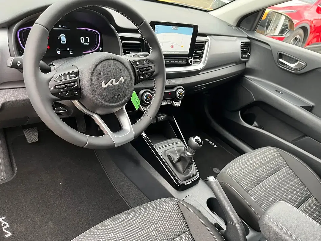 Kia Stonic Vision - Thumbnail 12
