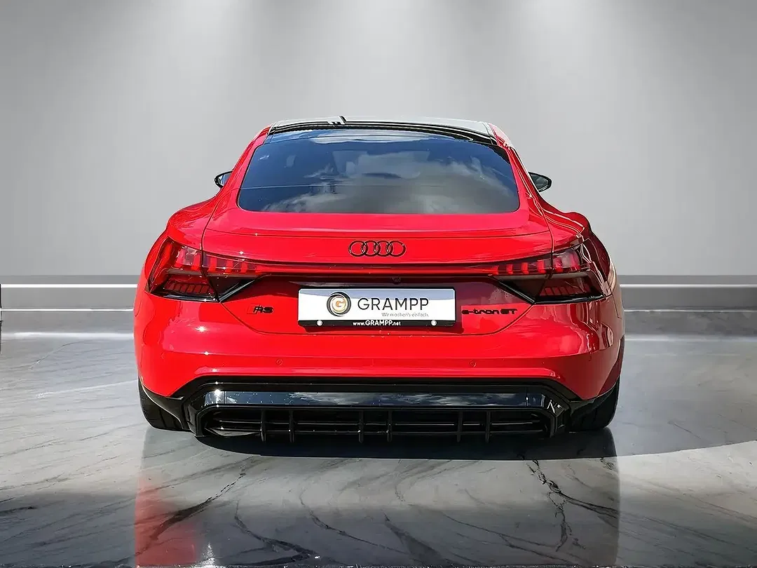 Audi RS e-tron GT - Thumbnail 11