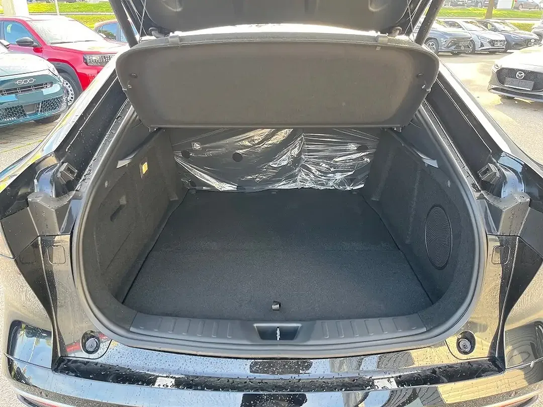 Mazda 6e EV Takumi - Thumbnail 9