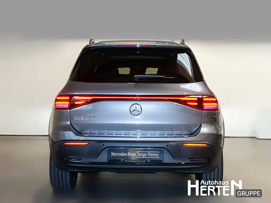 Mercedes-Benz EQB 250 Night - Thumbnail 4