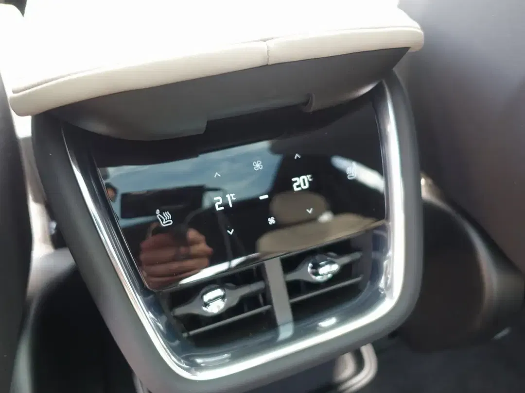 Volvo EX90 Twin Motor Performance Ultra - Thumbnail 10