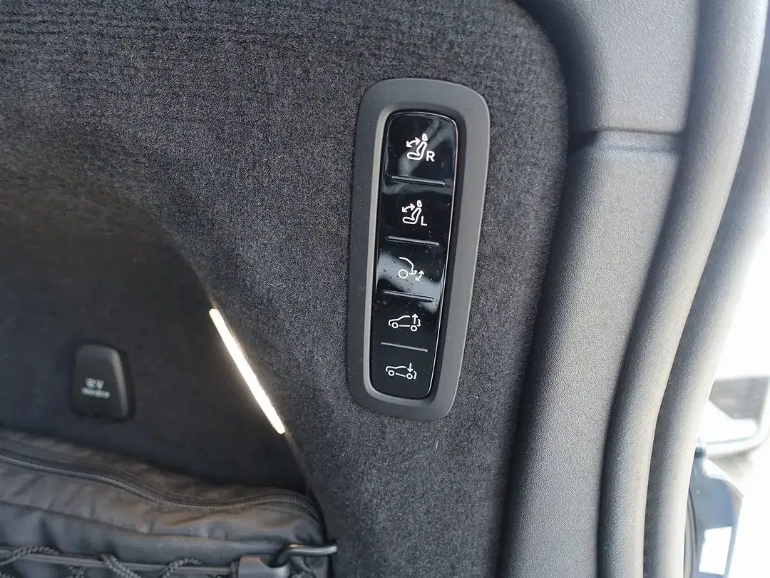 Volvo EX90 Twin Motor Performance Ultra - Thumbnail 14
