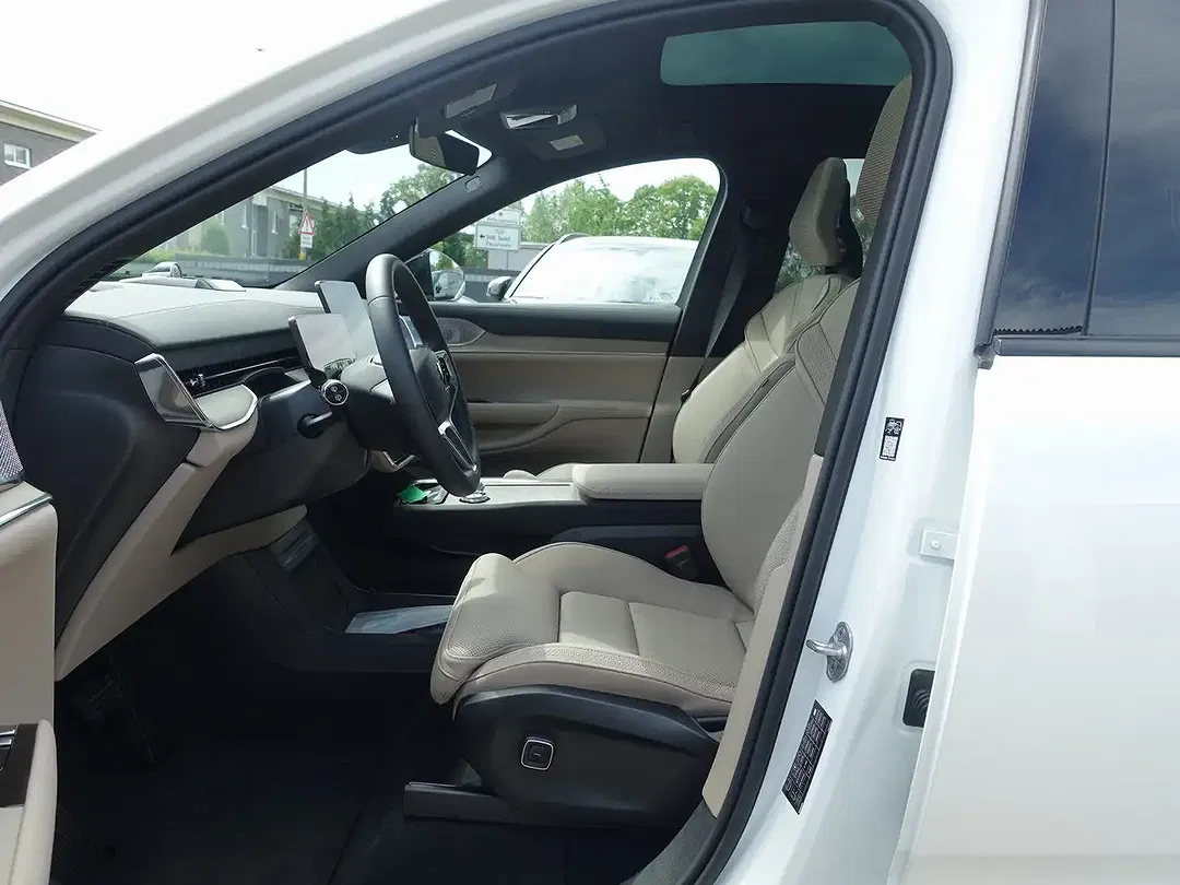 Volvo EX90 Twin Motor Performance Ultra - Thumbnail 8