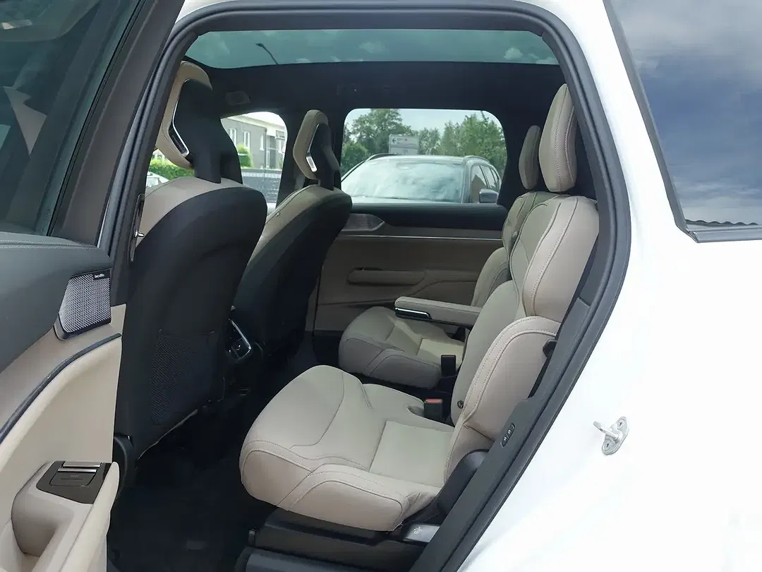 Volvo EX90 Twin Motor Performance Ultra - Thumbnail 9