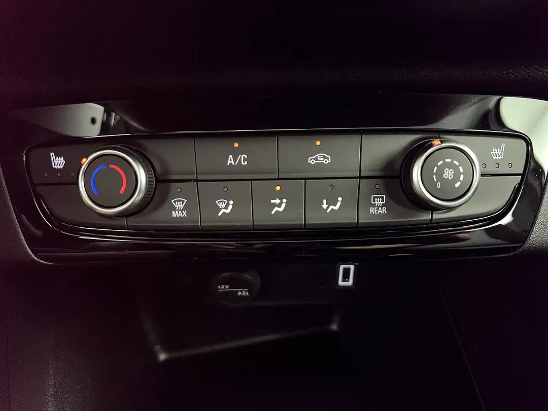 Opel Corsa Hybrid 1.2 Edition - Thumbnail 14