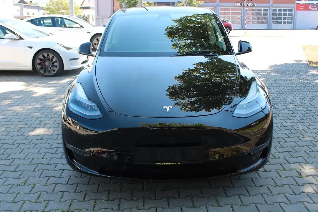 Tesla Model Y AWD Dual Motor Performance - foto 1