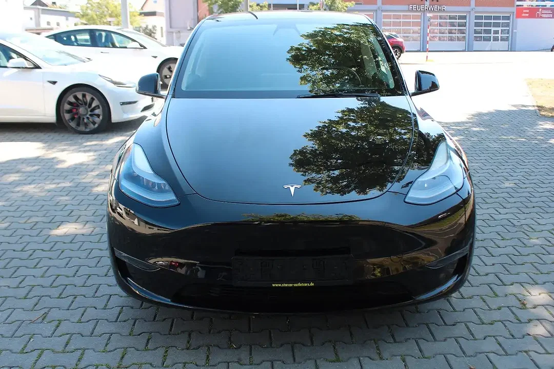 Tesla Model Y AWD Dual Motor Performance - Afbeelding 1