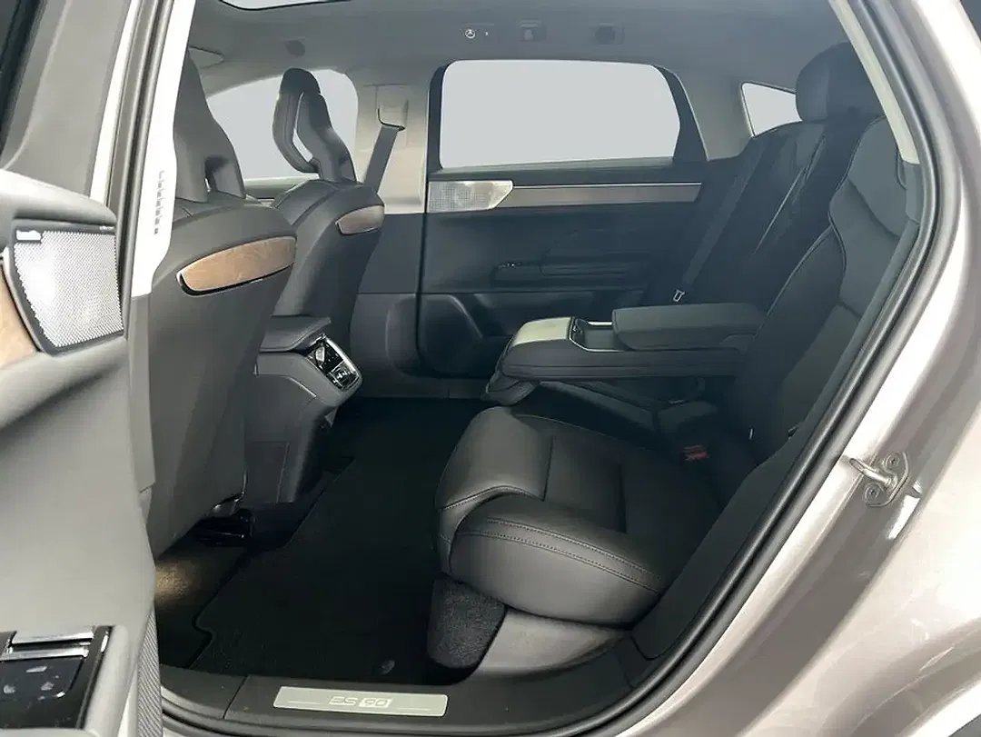 Volvo ES90 Single Motor Extended Range Ultra - Thumbnail 11