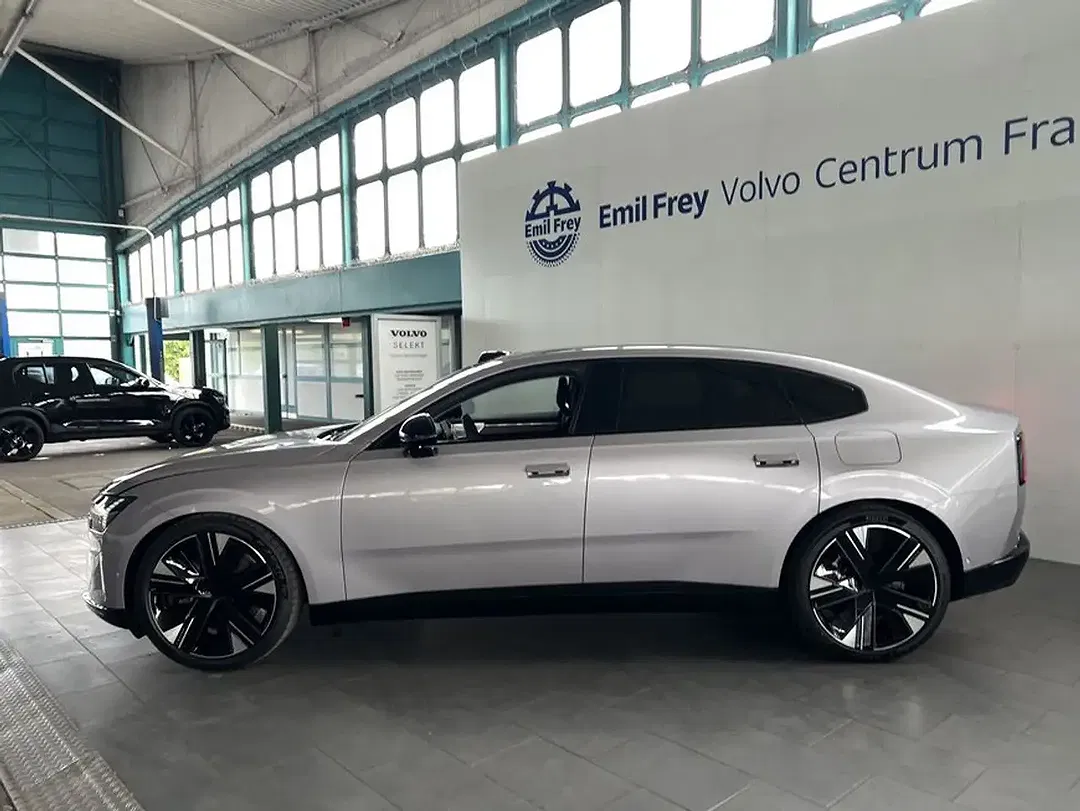 Volvo ES90 Single Motor Extended Range Ultra - Thumbnail 26
