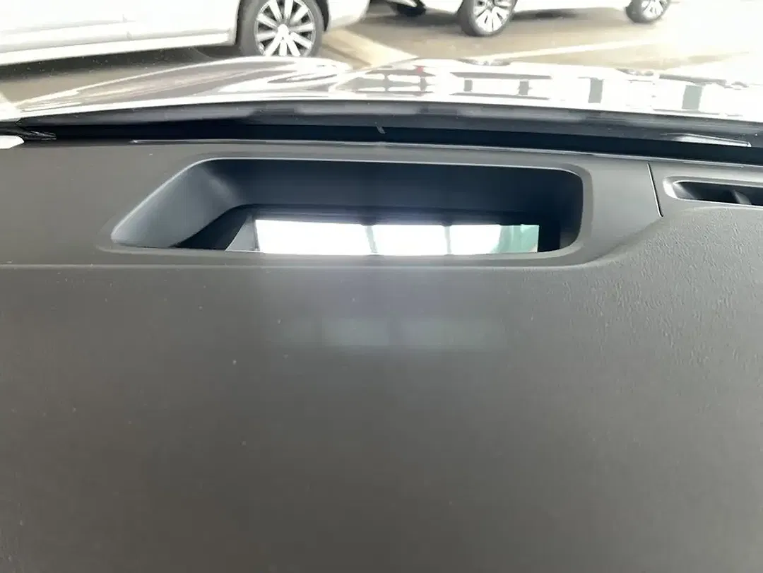 Volvo ES90 Single Motor Extended Range Ultra - Thumbnail 32