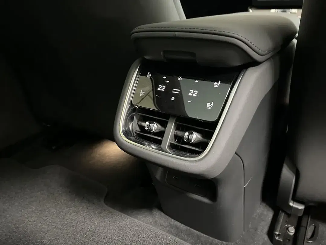 Volvo ES90 Single Motor Extended Range Ultra - Thumbnail 37