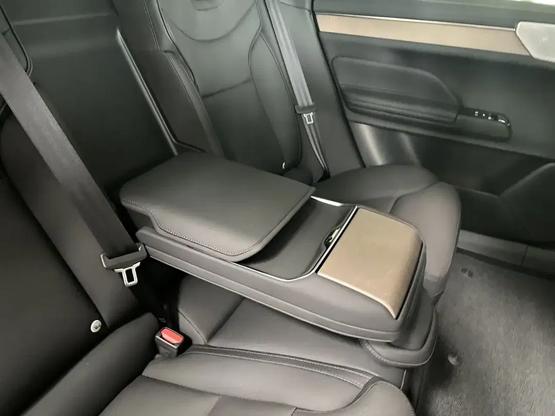 Volvo ES90 Single Motor Extended Range Ultra - Thumbnail 38