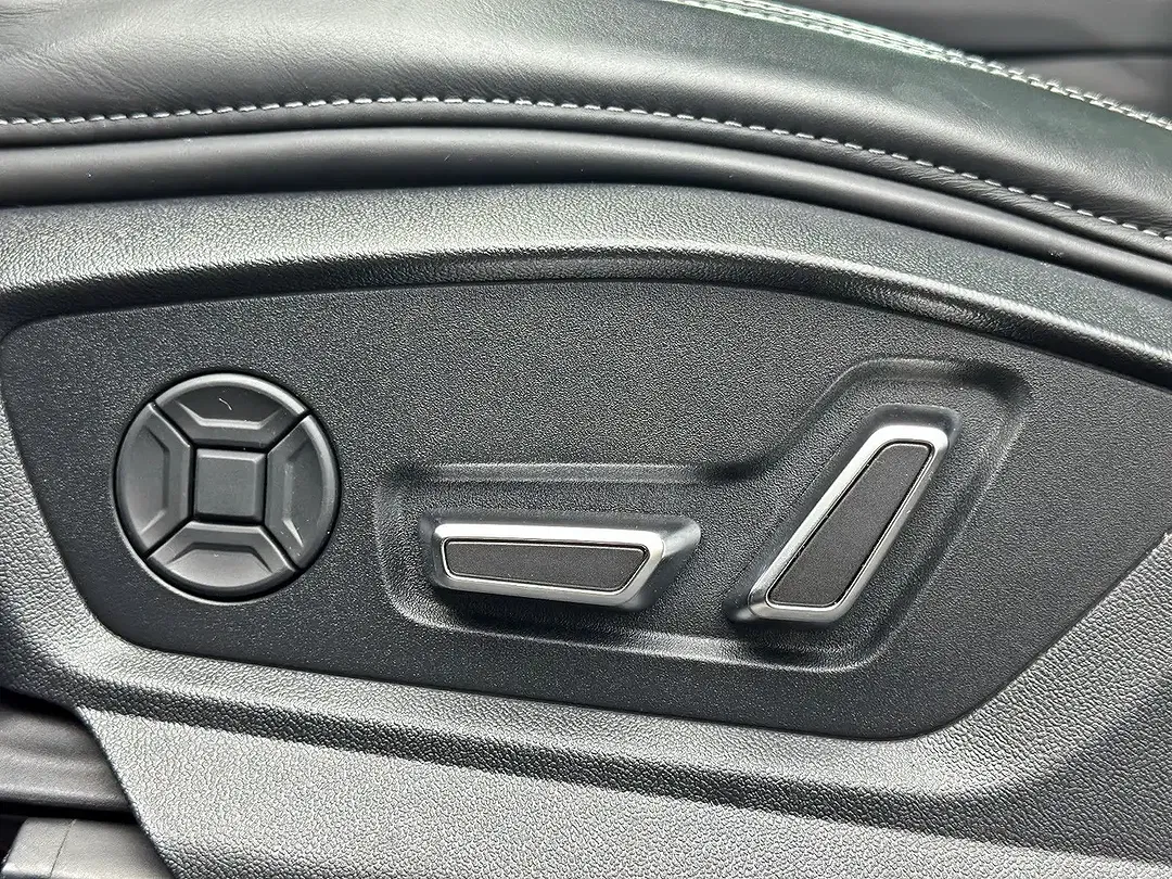 Audi SQ8 TFSI quattro competition plus - Thumbnail 13