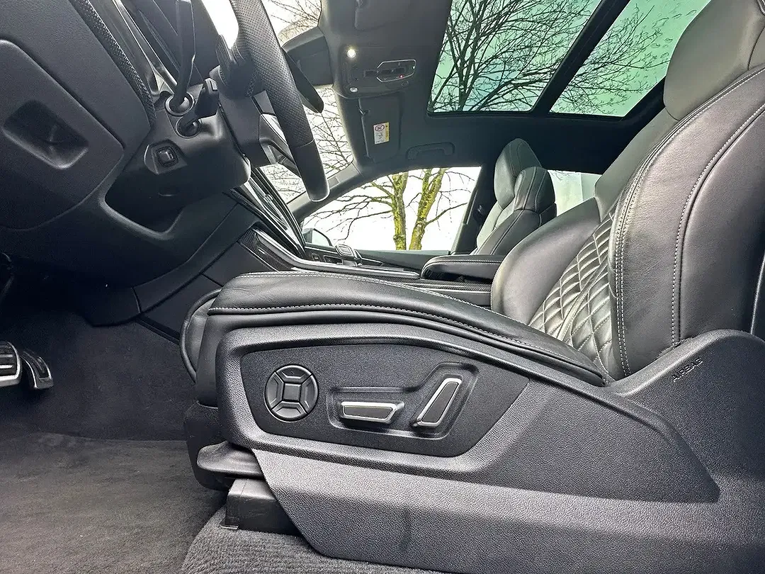 Audi SQ8 TFSI quattro competition plus - Thumbnail 14